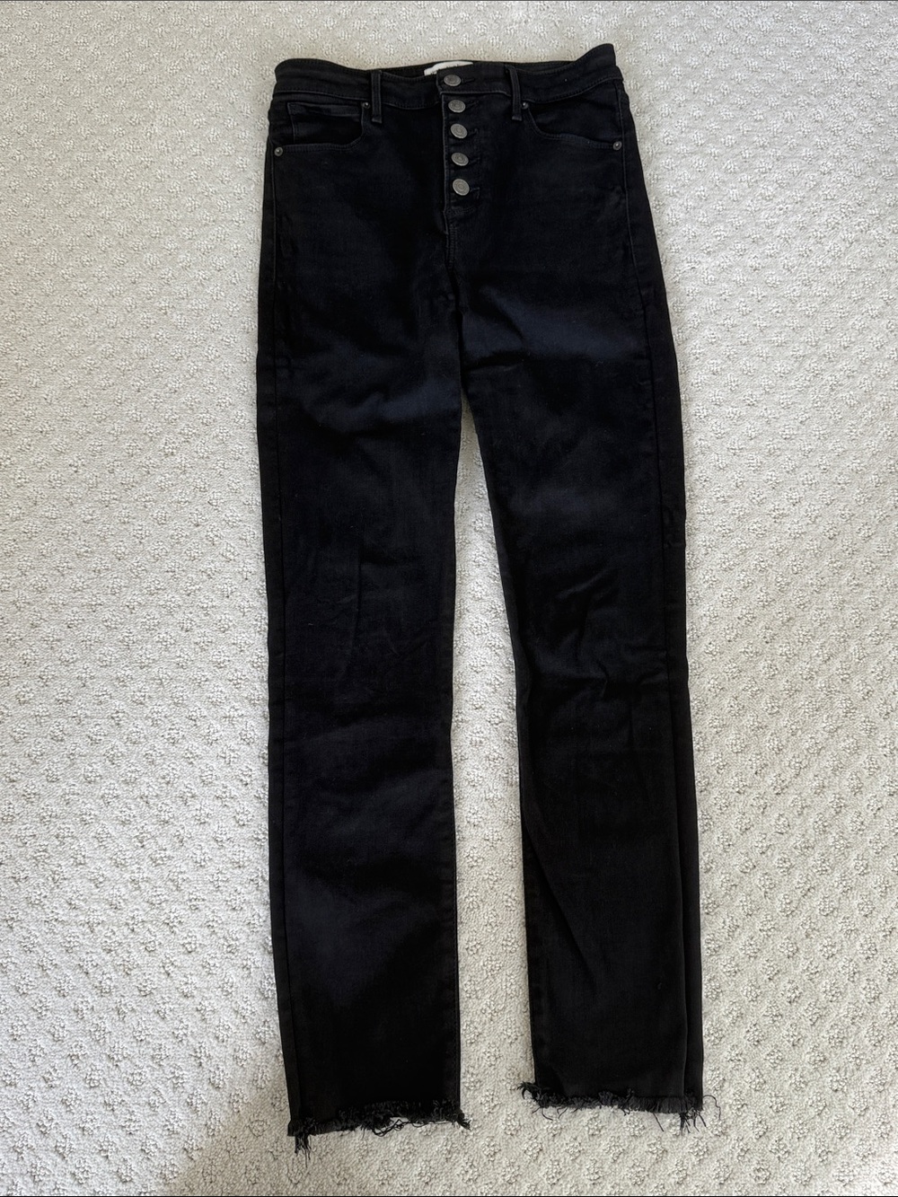 Abercrombie and Fitch super skinny ankle high rise jean. Black. Size 6L